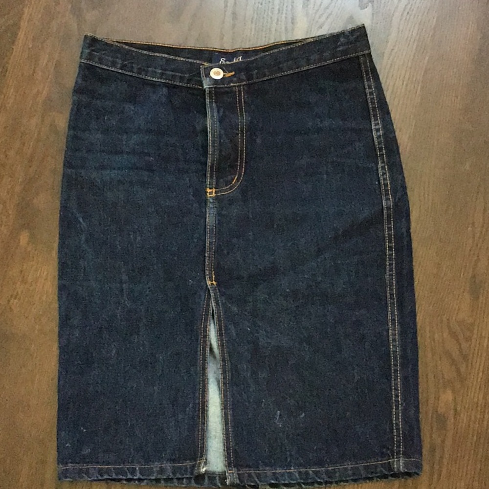 Earl Jeans Pencil Denim Skirt